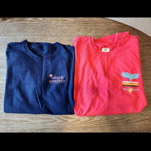 Comfort Colors and Simply Southern XL Tshirt Bundle - Used - Picture 1 of 10